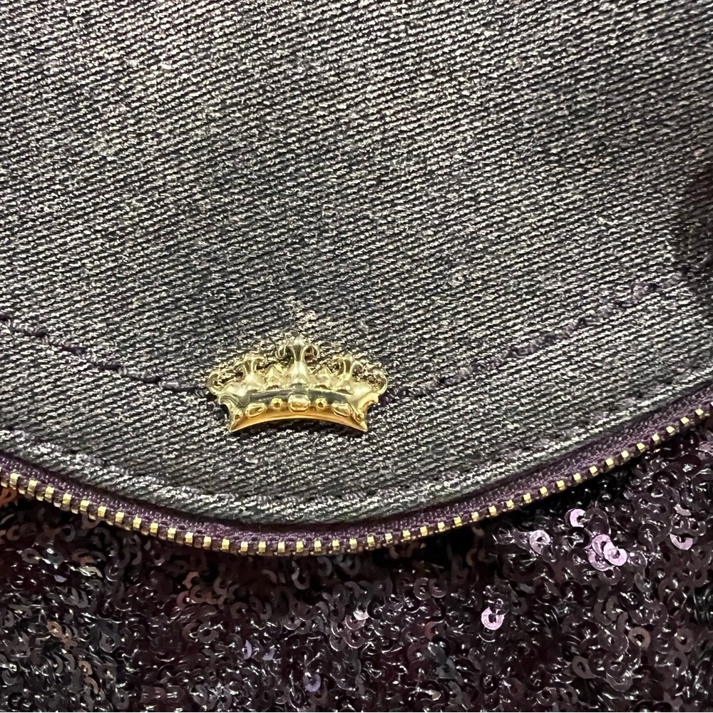 NWT Juicy Couture Traveler Wristlet, Grape - Picture 9 of 10